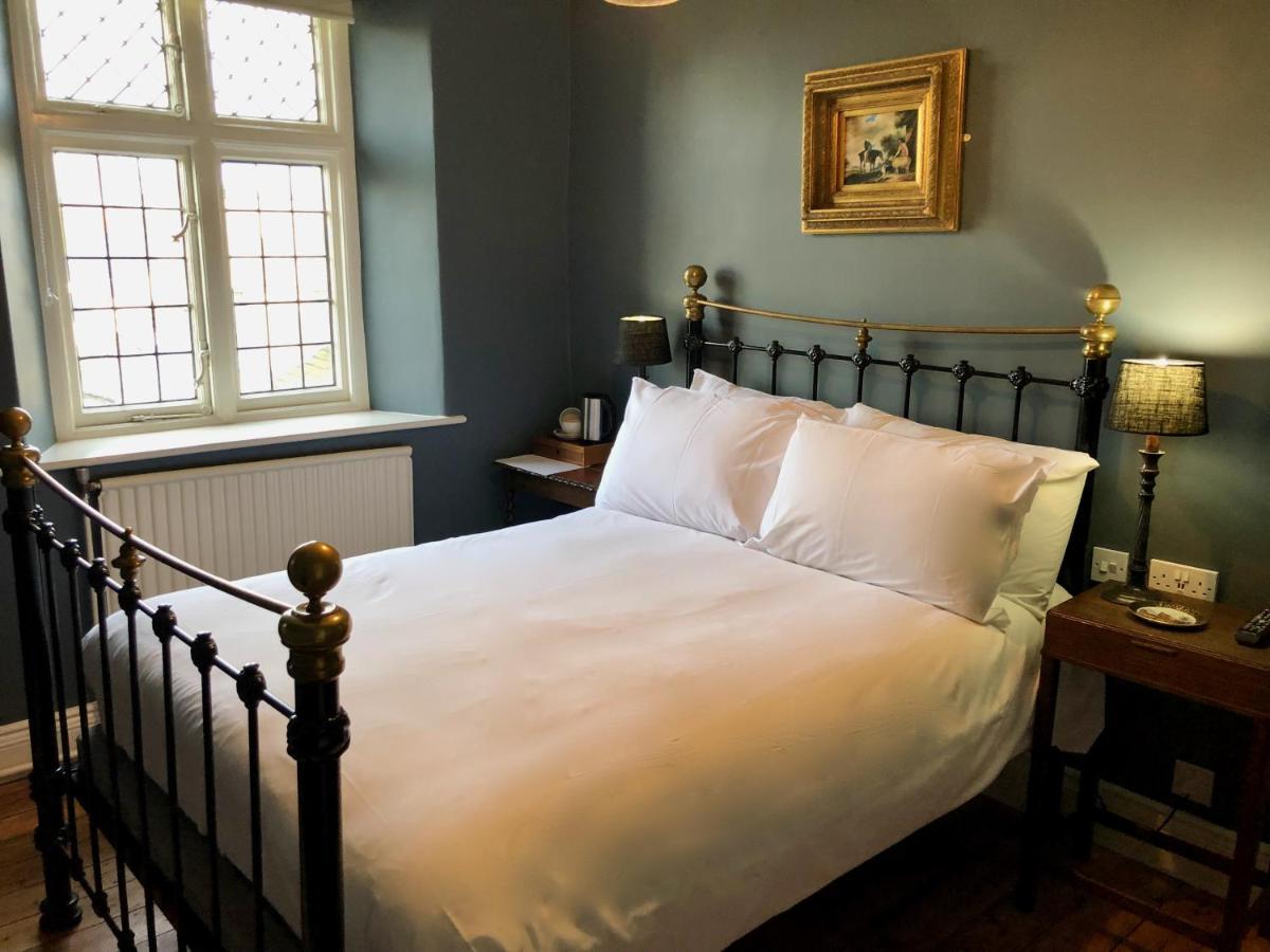 The Wheatsheaf At Beetham Hotell Sandside  Exteriör bild