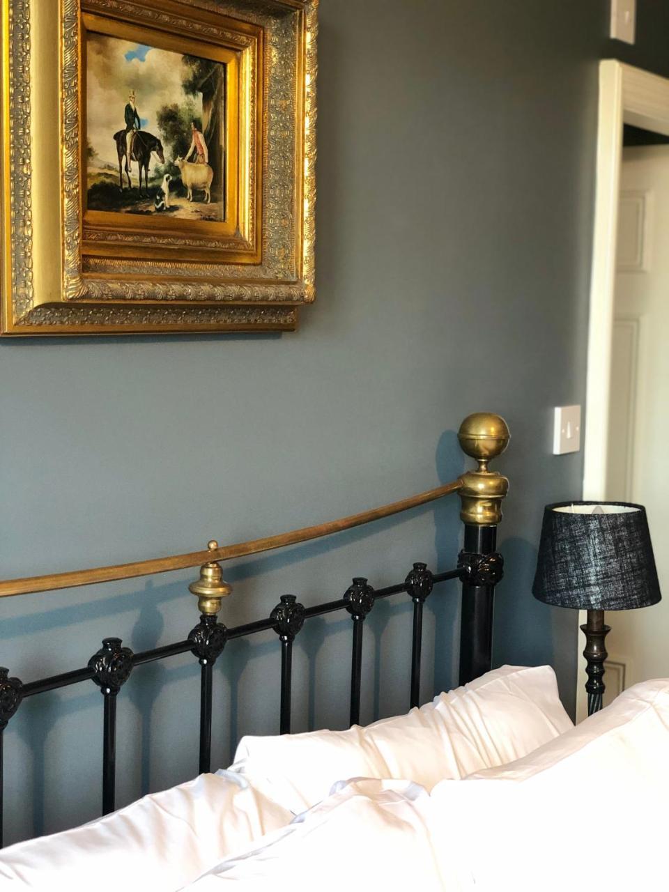 The Wheatsheaf At Beetham Hotell Sandside  Exteriör bild